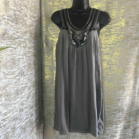 Banana Republic Gray Silk Sequined Beaded Deco 1920's Flapper Style Dress Size 8 - Picture 6 of 17